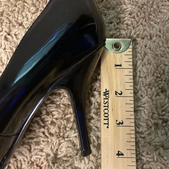Guess Black Patent Vegan Leather Heels size 7 Classic Y2K Career Event Party - Picture 7 of 7